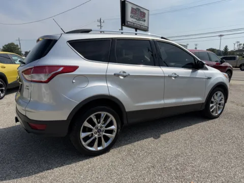 More photos of 2015 Ford Escape SE at B&B Cars Inc., IN