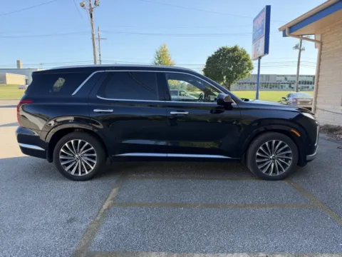 More photos of 2023 Hyundai PALISADE Calligraphy at B&B Cars Inc., IN