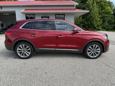 More photos of 2016 Lincoln MKX Reserve at B&B Cars Inc., IN