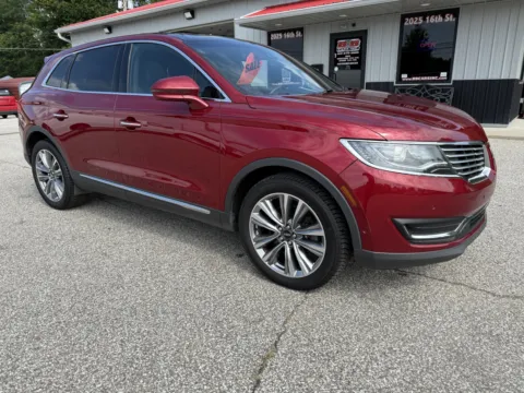 Another view of 2016 Lincoln MKX Reserve for sale in Bedford, IN at B&B Cars Inc.