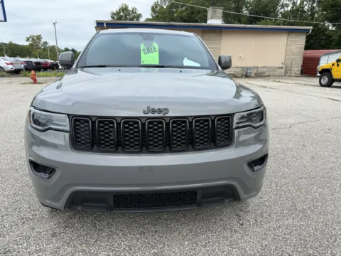Photos of 2020 Jeep Grand Cherokee Altitude for sale in Bedford, IN at B&B Cars Inc.