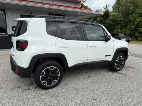 More photos of 2017 Jeep Renegade Trailhawk at B&B Cars Inc., IN
