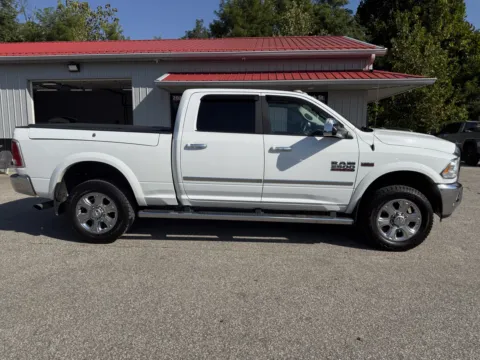 More photos of 2017 Ram 2500 Laramie at B&B Cars Inc., IN