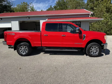 More photos of 2017 Ford F-250 Super Duty XLT at B&B Cars Inc., IN