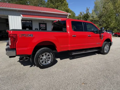 More photos of 2017 Ford F-250 Super Duty XLT at B&B Cars Inc., IN