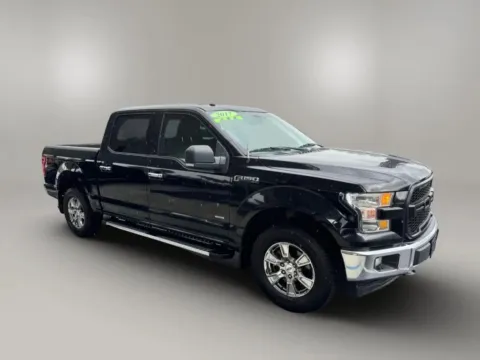 Another view of 2017 Ford F-150 SuperCrew Cab XLT Pickup 4D 5 1/2 ft for sale in Fort Myers, FL at Keywood Motors