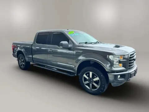 More photos of 2016 Ford F-150 SuperCrew Cab XLT Pickup 4D 6 1/2 ft at Keywood Motors, FL