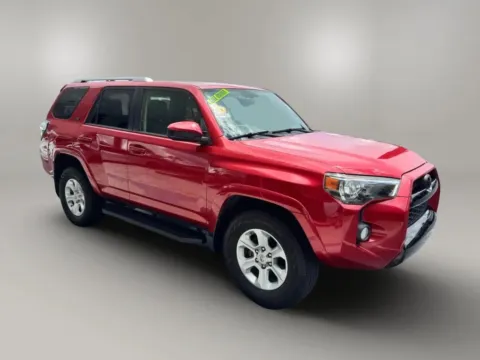 More photos of 2018 Toyota 4Runner SR5 Sport Utility 4D at Keywood Motors, FL