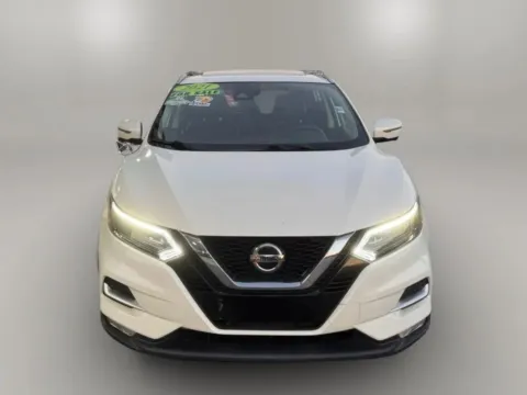 Photos of 2021 Nissan Rogue Sport SL Sport Utility 4D for sale in Fort Myers, FL at Keywood Motors