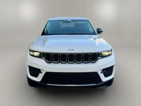 Photos of 2023 Jeep Grand Cherokee Laredo Sport Utility 4D for sale in Fort Myers, FL at Keywood Motors