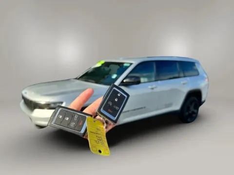More photos of 2022 Jeep Grand Cherokee L Altitude Sport Utility 4D at Keywood Motors, FL