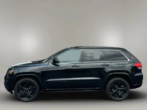 More photos of 2015 Jeep Grand Cherokee Altitude Sport Utility 4D at Keywood Motors, FL