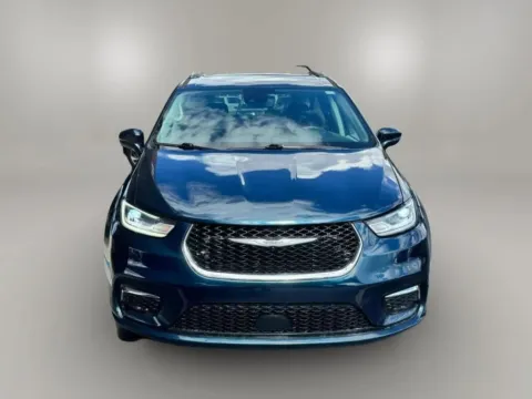 Photos of 2021 Chrysler Pacifica Touring L Minivan 4D for sale in Fort Myers, FL at Keywood Motors