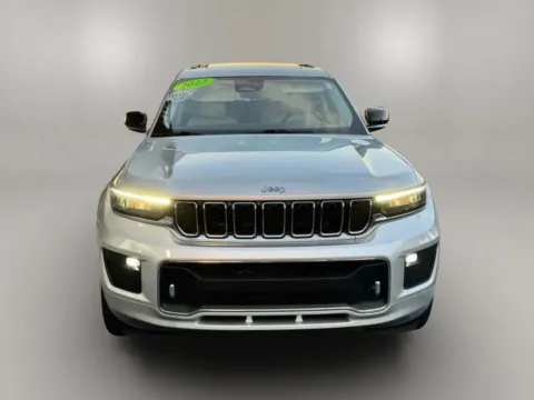 Photos of 2022 Jeep Grand Cherokee L Overland Sport Utility 4D for sale in Fort Myers, FL at Keywood Motors