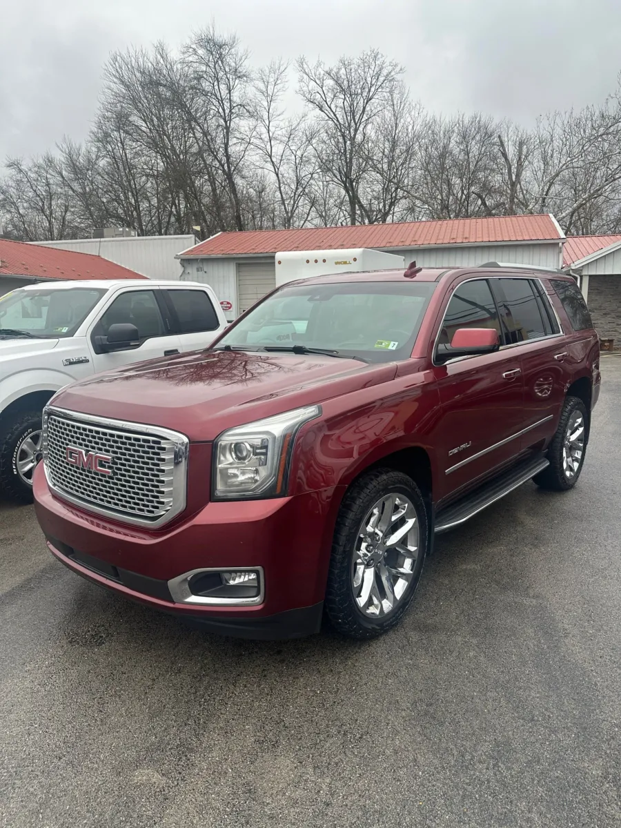 2017 GMC Yukon Denali's photo