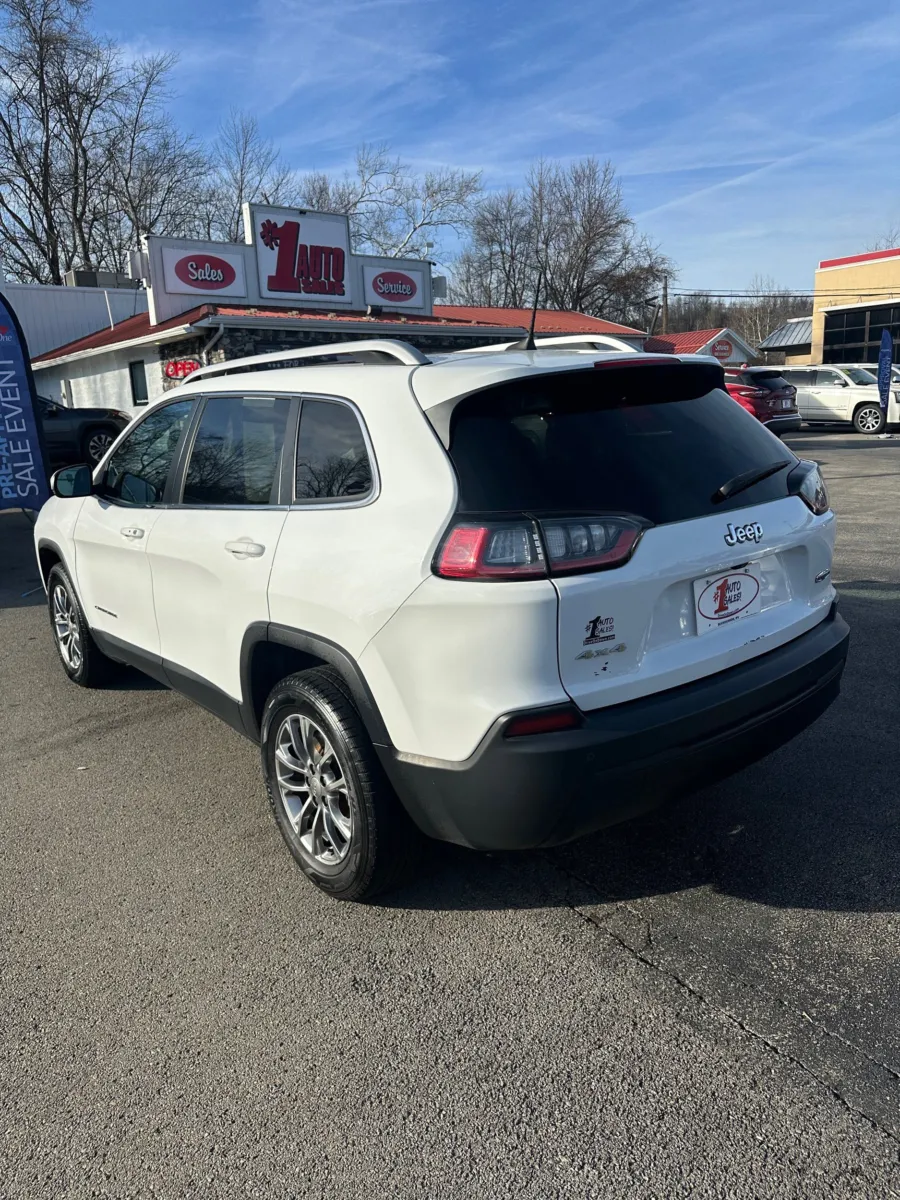 More photos of 2019 Jeep Cherokee Latitude Plus 4x4 at Number One Auto Sales, WV