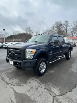 Blue 2012 Ford F-250 XLT Crew Cab 4x4 Diesel! for sale in Buckhannon, WV