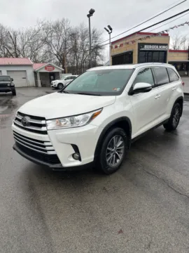 White 2019 Toyota Highlander XLE AWD for sale in Buckhannon, WV