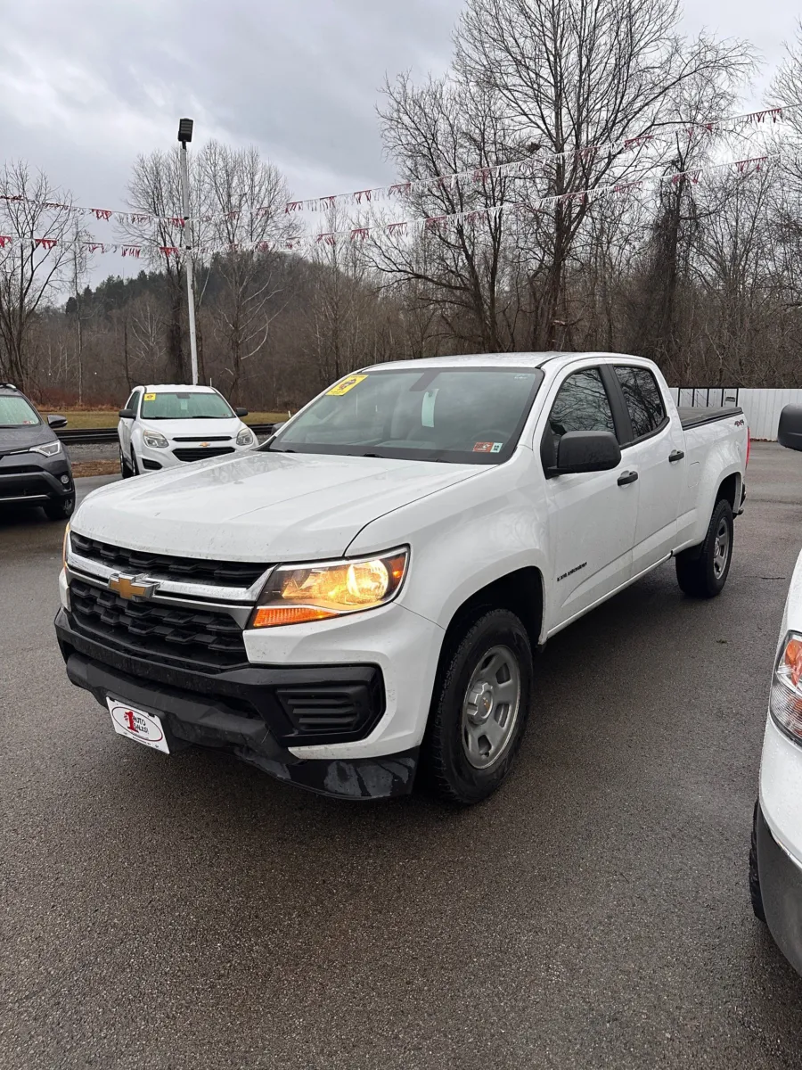 White 2022 Chevrolet Colorado 4WD Crew Cab for sale in Buckhannon, WV