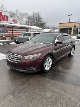 Red 2018 Ford Taurus SEL for sale in Buckhannon, WV