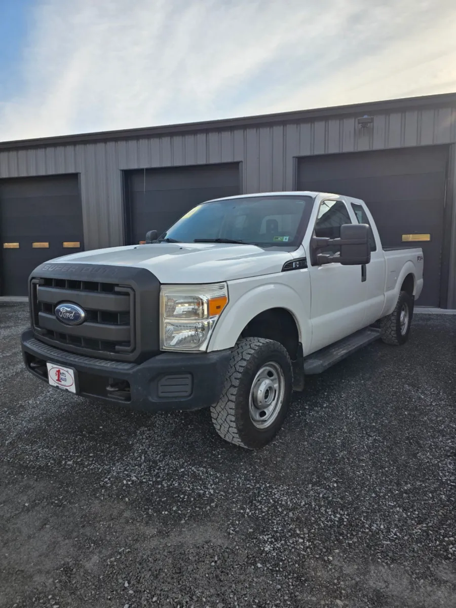 White 2011 Ford F-250 XLT SuperCab 4x4 for sale in Buckhannon, WV