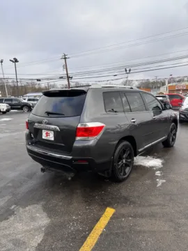 More photos of 2012 Toyota Highlander Limited at Number One Auto Sales, WV