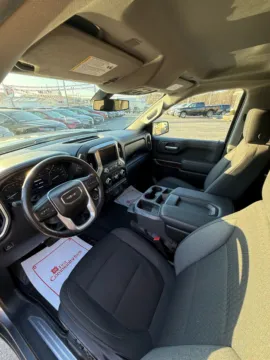 More photos of 2021 GMC Sierra 1500 4WD Crew Cab SLE at Number One Auto Sales, WV