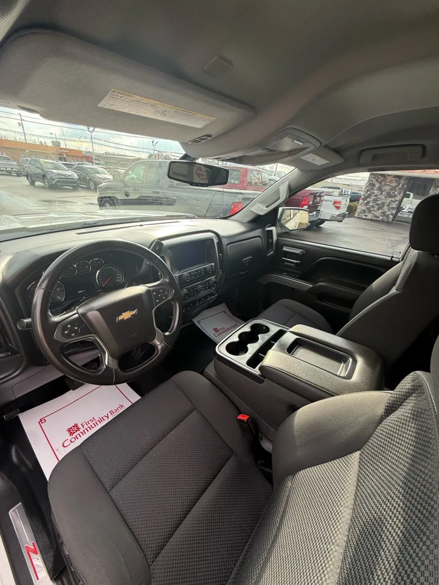 More photos of 2017 Chevrolet Silverado 1500 Z71 CREW CAB 4X4 at Number One Auto Sales, WV