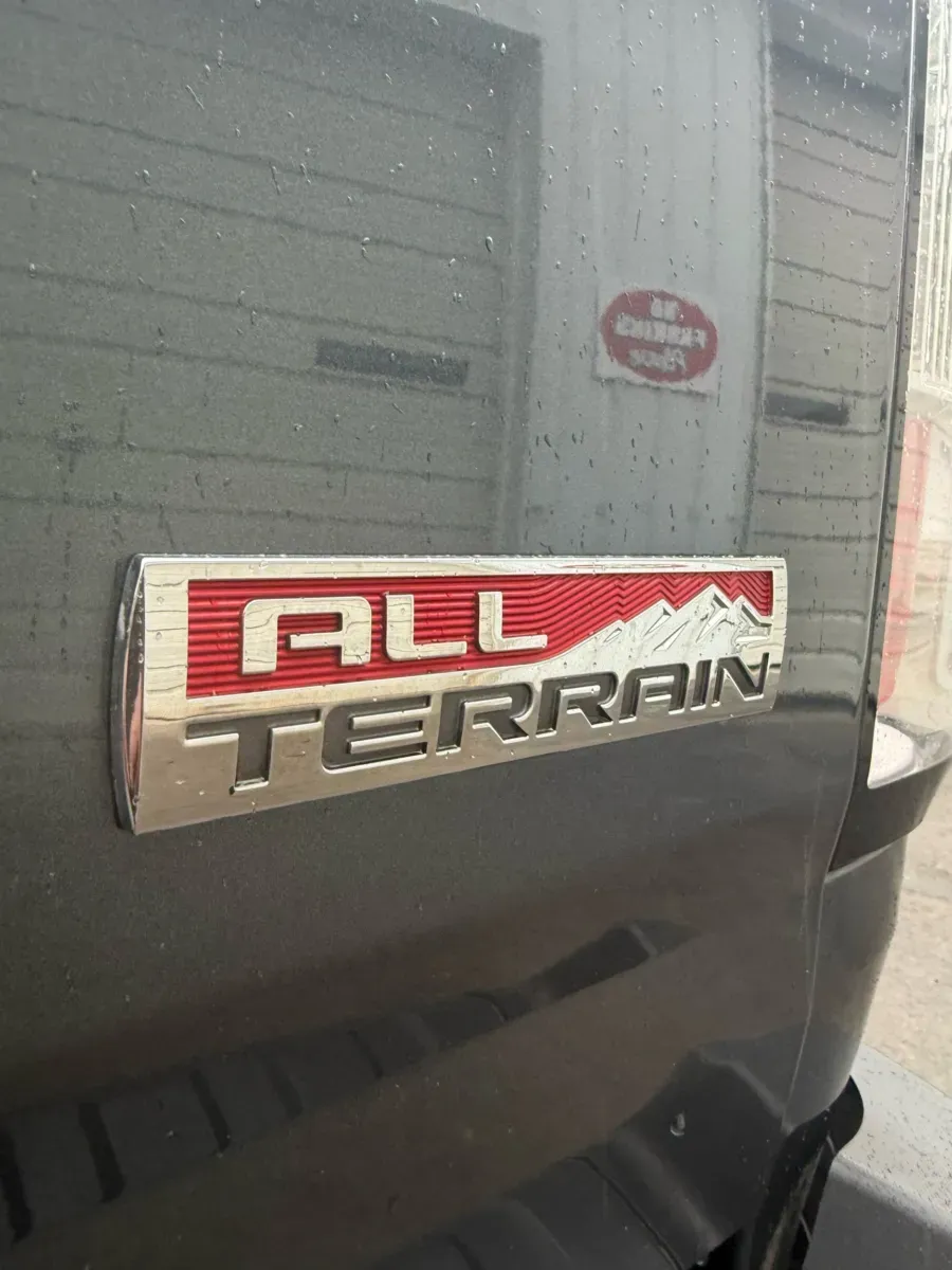 More photos of 2015 GMC Canyon SLE Crew cab 4x4 at Number One Auto Sales, WV