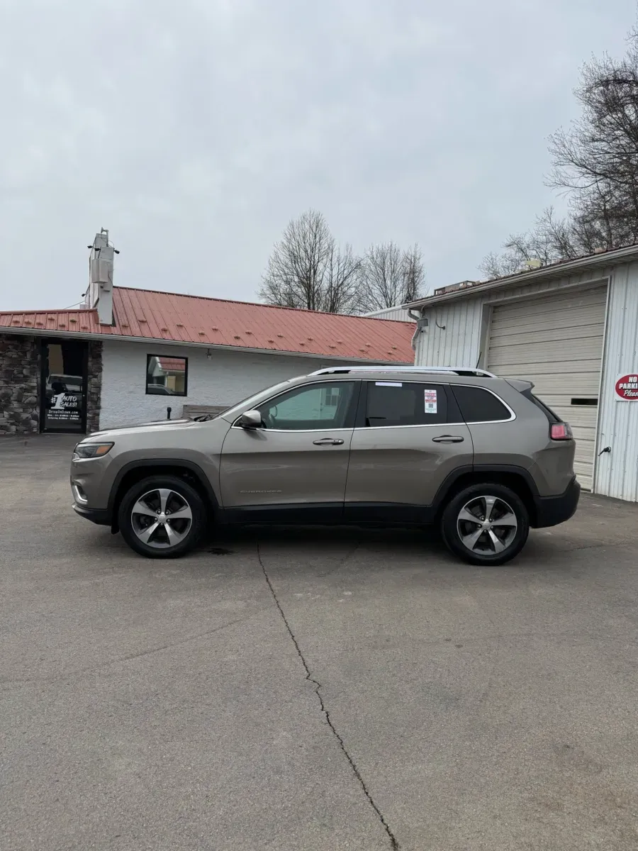 Photos of 2019 Jeep Cherokee Limited 4x4 for sale in Buckhannon, WV at Number One Auto Sales