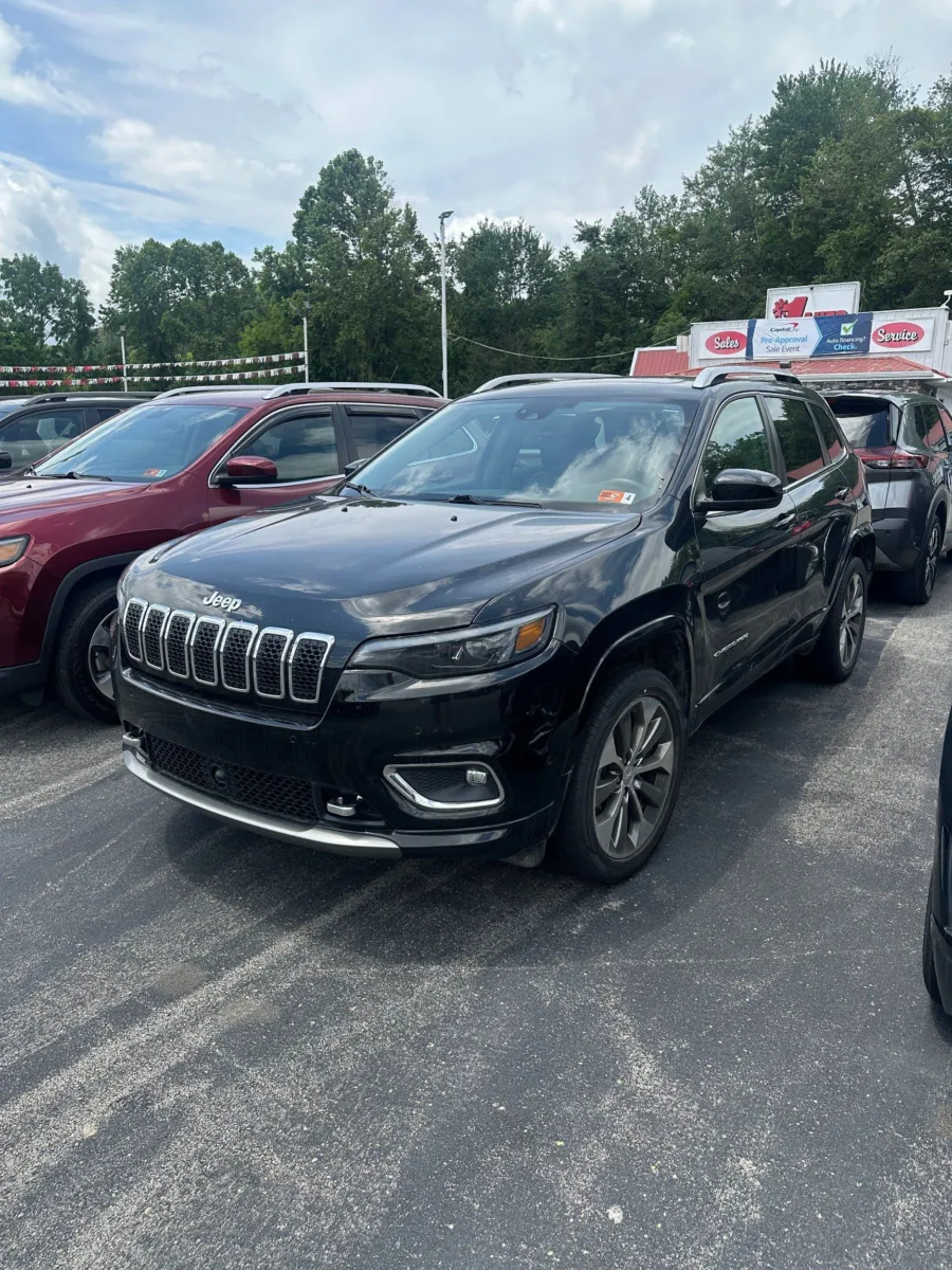 Black 2020 Jeep Cherokee Overland 4WD for sale in Buckhannon, WV