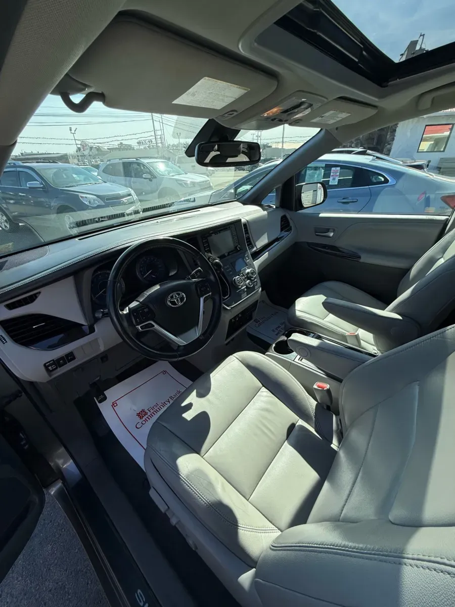 More photos of 2018 Toyota Sienna XLE 7-Passenger at Number One Auto Sales, WV