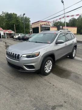 Gray 2020 Jeep Cherokee Latitude 4x4 for sale in Buckhannon, WV