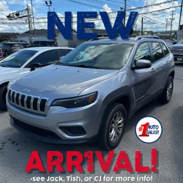 Gray 2020 Jeep Cherokee Latitude 4x4 for sale in Buckhannon, WV