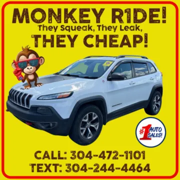 White 2014 Jeep Cherokee Trailhawk 4x4 for sale in Buckhannon, WV