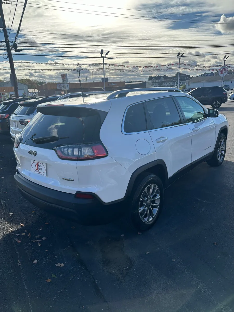 Another view of 2019 Jeep Cherokee Latitude Plus 4X4 for sale in Buckhannon, WV at Number One Auto Sales
