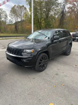 Black 2019 Jeep Grand Cherokee Altitude 4x4 for sale in Buckhannon, WV
