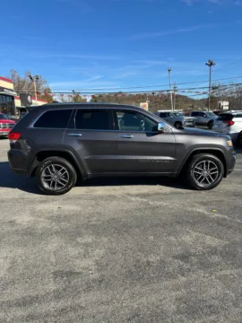 More photos of 2018 Jeep Grand Cherokee Limited 4x4 at Number One Auto Sales, WV