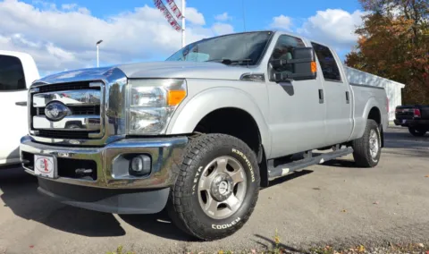 Silver 2016 Ford F250 LARIAT SUPER DUTY CREW CAB 4X4 for sale in Buckhannon, WV