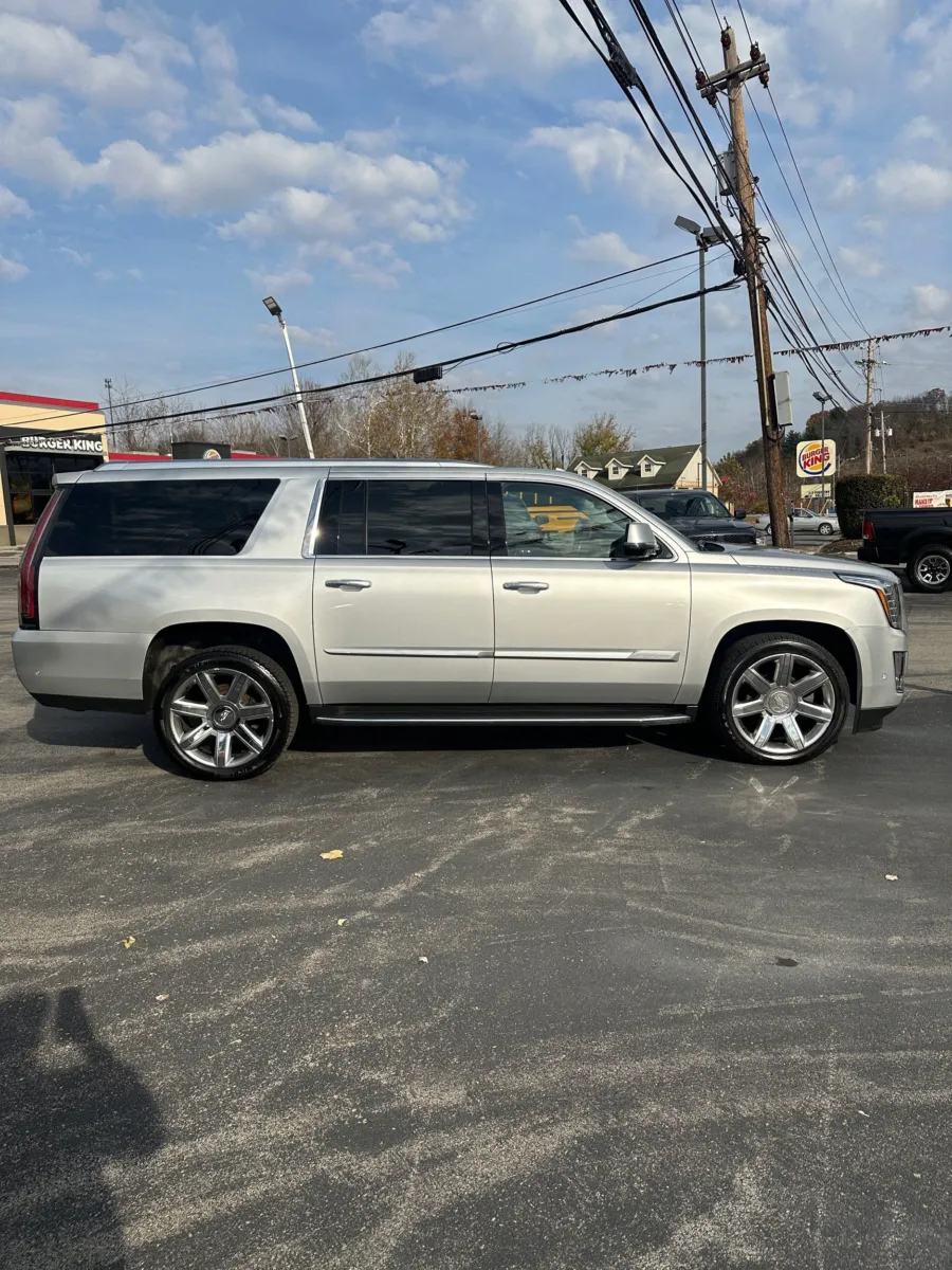 Another view of 2020 Cadillac Escalade ESV 4WD Luxury for sale in Buckhannon, WV at Number One Auto Sales