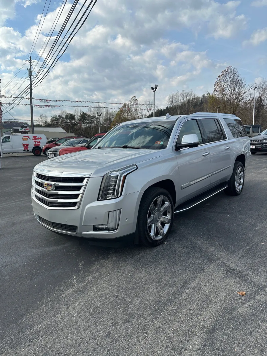 2020 Cadillac Escalade ESV 4WD Luxury