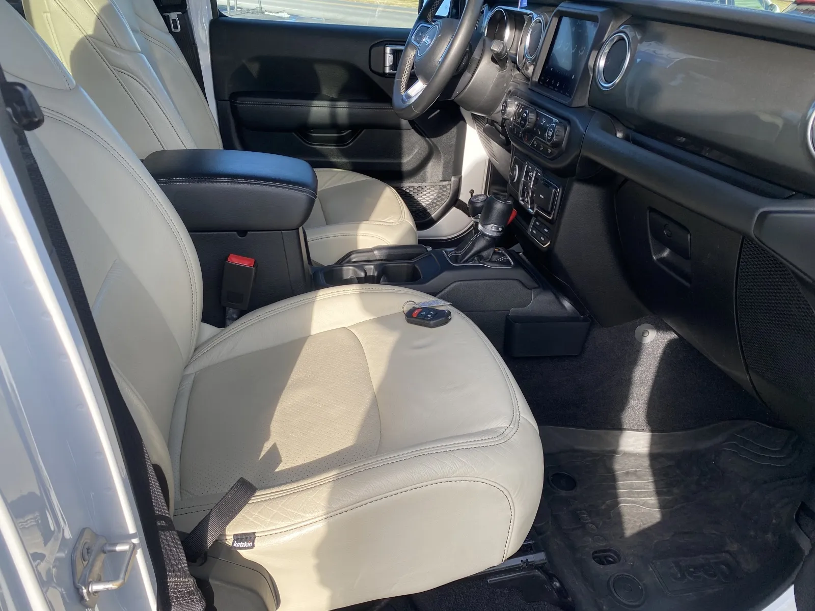 2021 Jeep Wrangler Unlimited Sahara - Photo 25