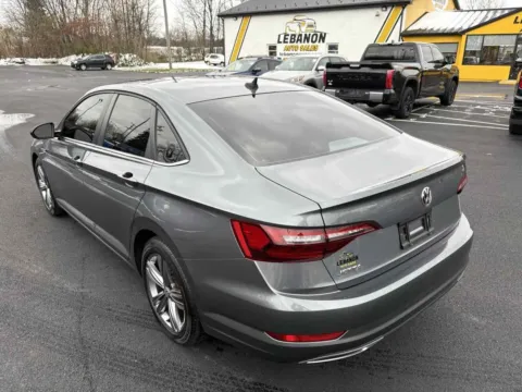 More photos of 2021 Volkswagen Jetta R-Line at Lebanon Auto Sales, PA
