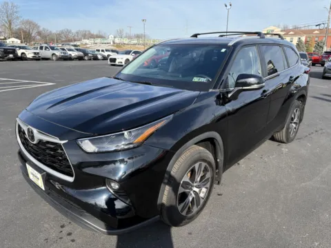 Another view of 2023 Toyota Highlander XLE for sale in Lebanon, PA at Lebanon Auto Sales