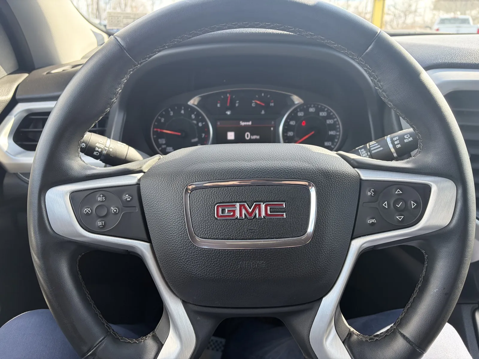 2023 GMC Acadia SLT - Photo 31