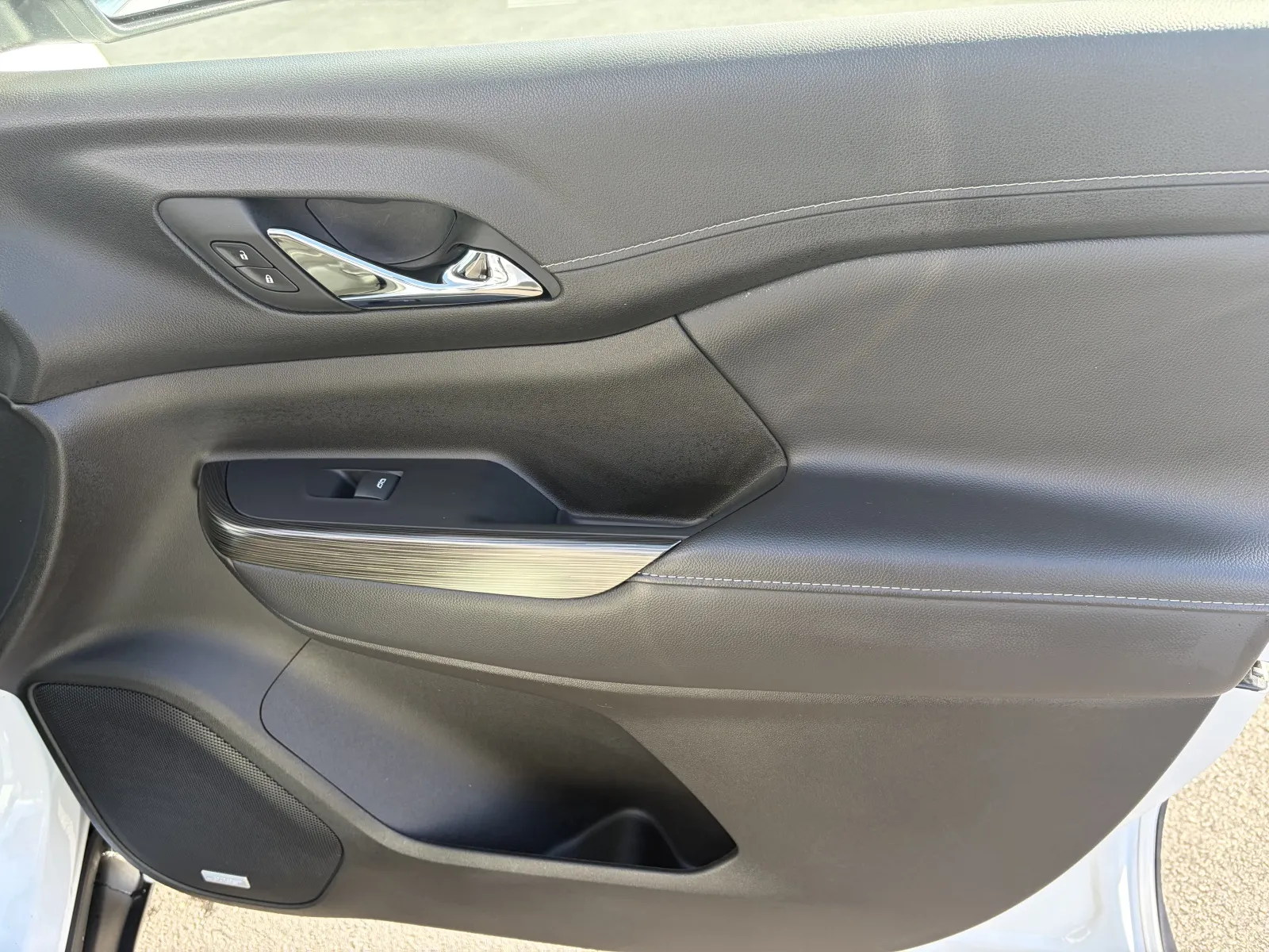 2023 GMC Acadia SLT - Photo 27