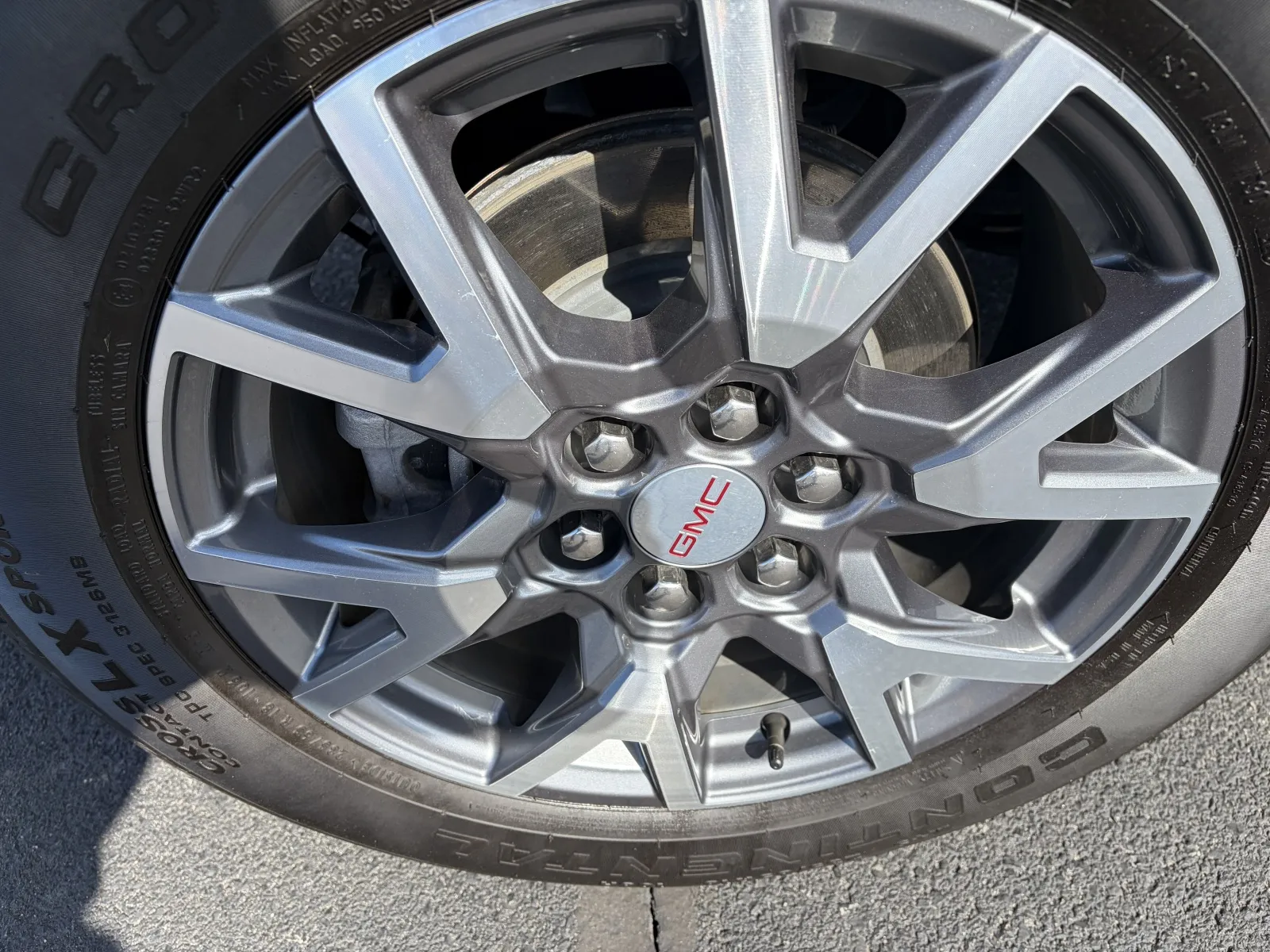 2023 GMC Acadia SLT - Photo 13