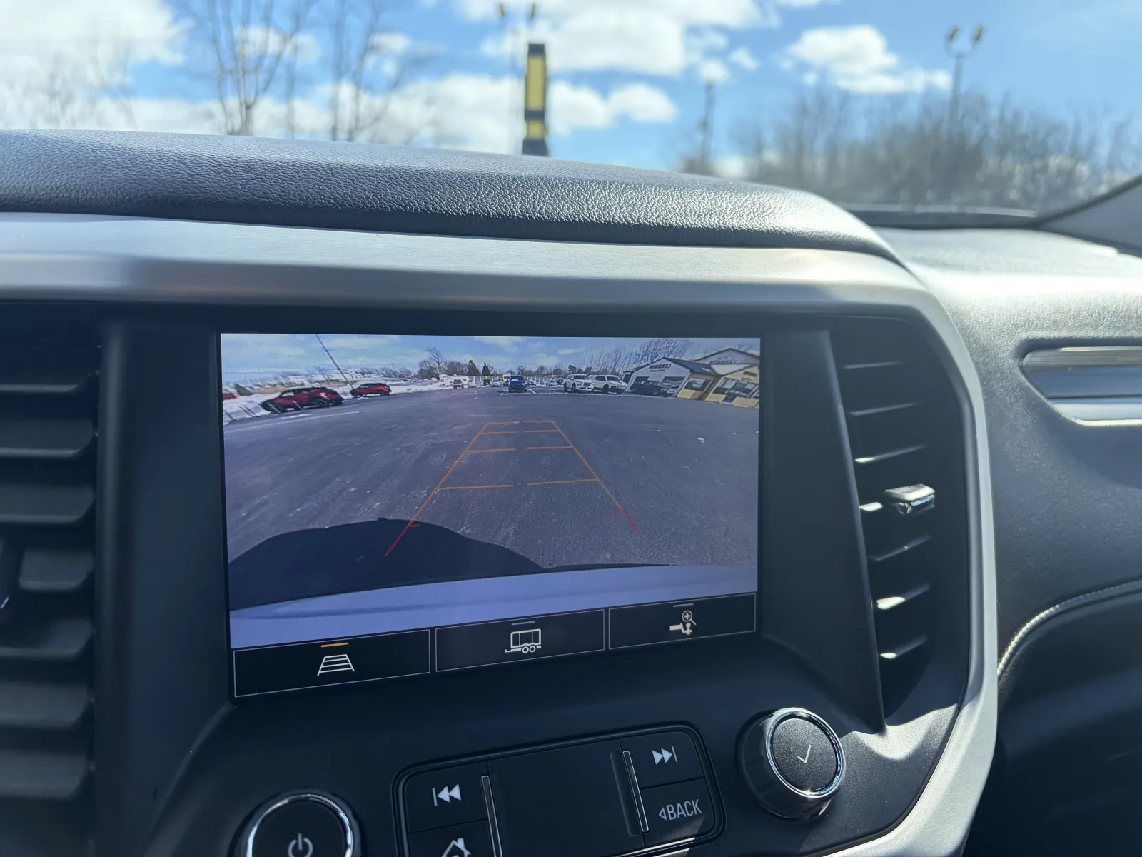 2023 GMC Acadia SLT - Photo 38