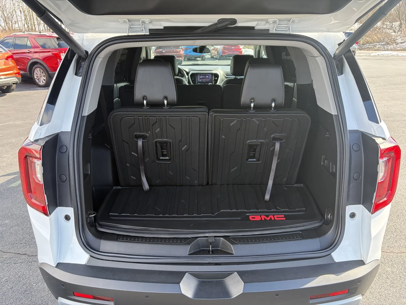 2023 GMC Acadia SLT - Photo 22