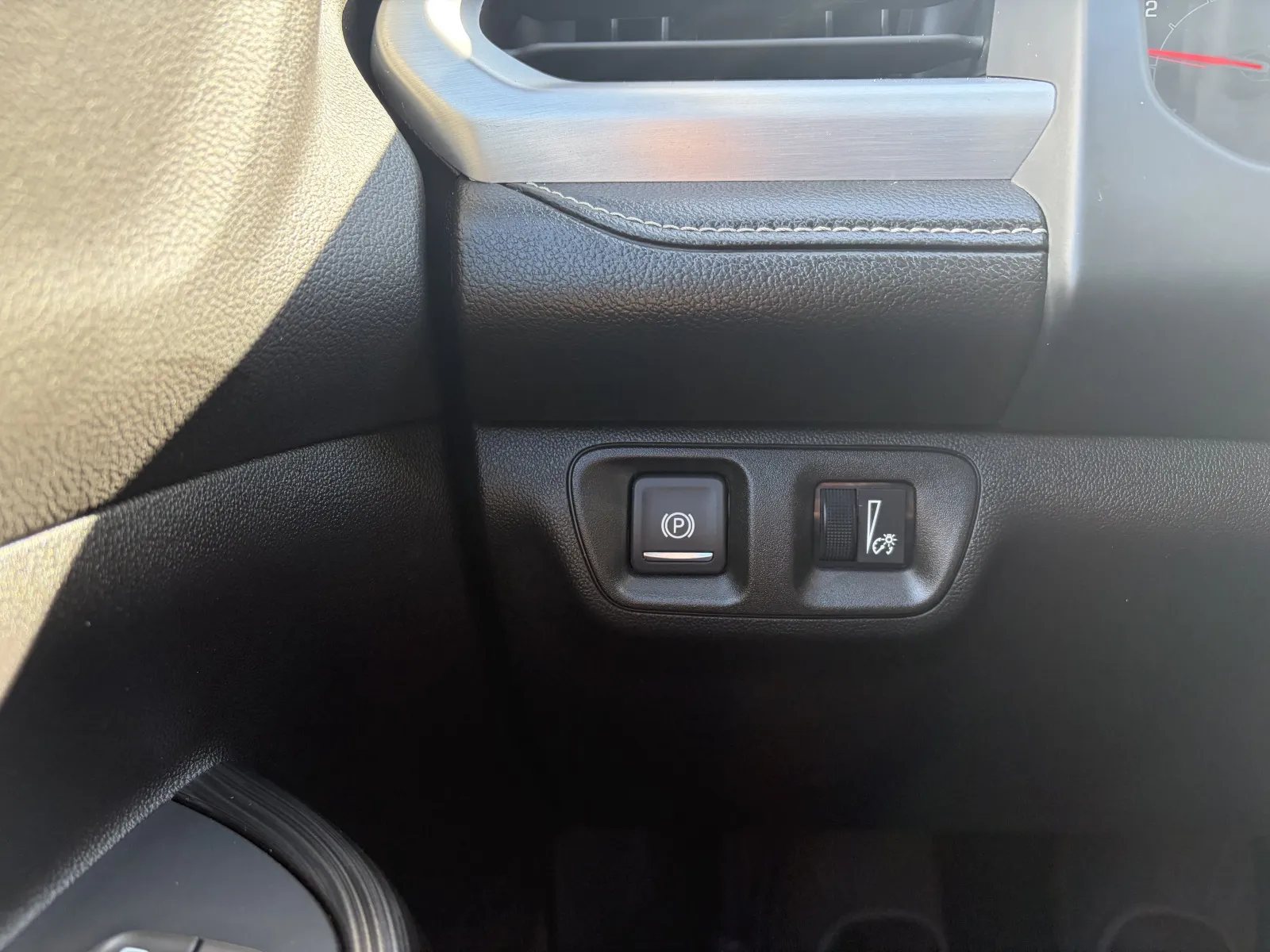 2023 GMC Acadia SLT - Photo 34